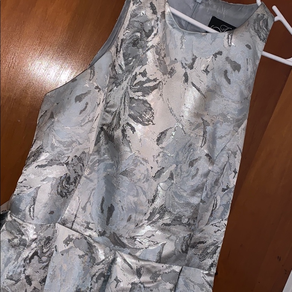 DAVIDS BRIDAL PROM DRESS. SIZE 16. HALTER TOP